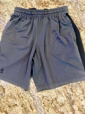 Under Armour Men's Charcoal Gray Athletic Shorts Size Medium Heatgear